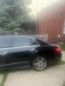 2011 Mercedes Benz  e350 4matic