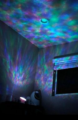 💖 Lula's - BRAND NEW - 3D Effect Ocean Wave Ripple Light Projector Lamp Night Light with Music & Remote