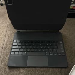 iPad Magic Keyboard 