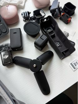 DJI Osmo Pocket 3 creator combo
