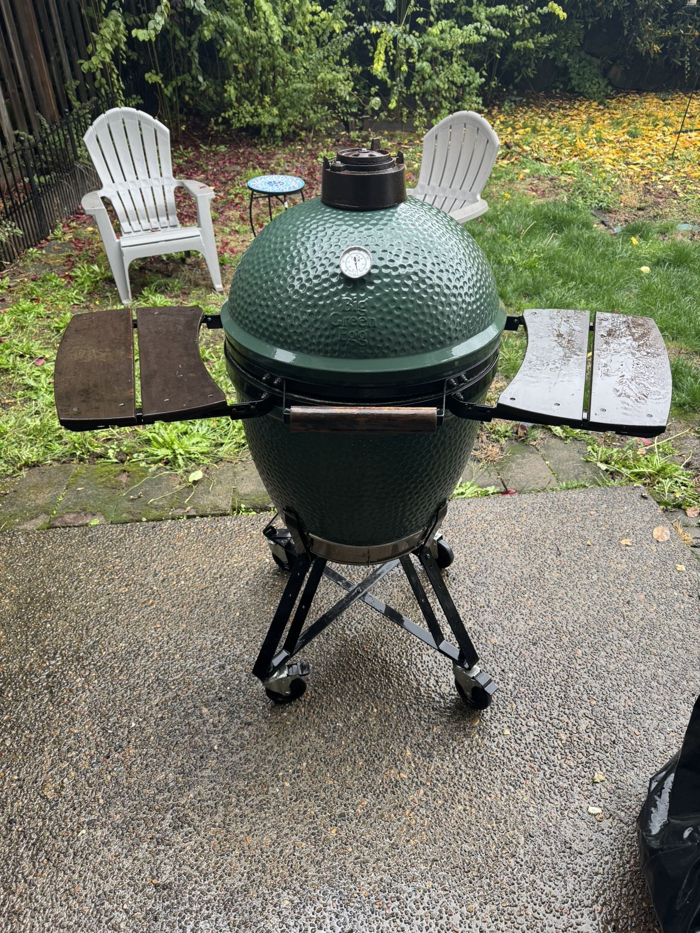 🔥 Ultimate Outdoor Cooker – Large Big Green Egg Smoker / Grill / Pizza Oven! 🔥 💰 $650  (New $1,200)