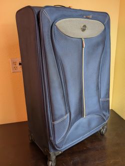 Large Lucas Rolling Suitcase Luggage, Expandable Spinner Travel Bag
