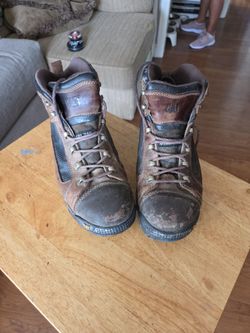 Caterpillar steel toe