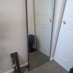 Lulu Lemon Studio Mirror Fitness Mirror 