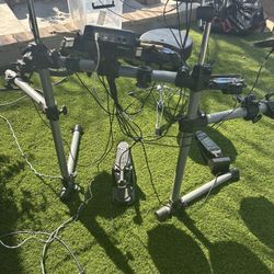 Electric drum set 