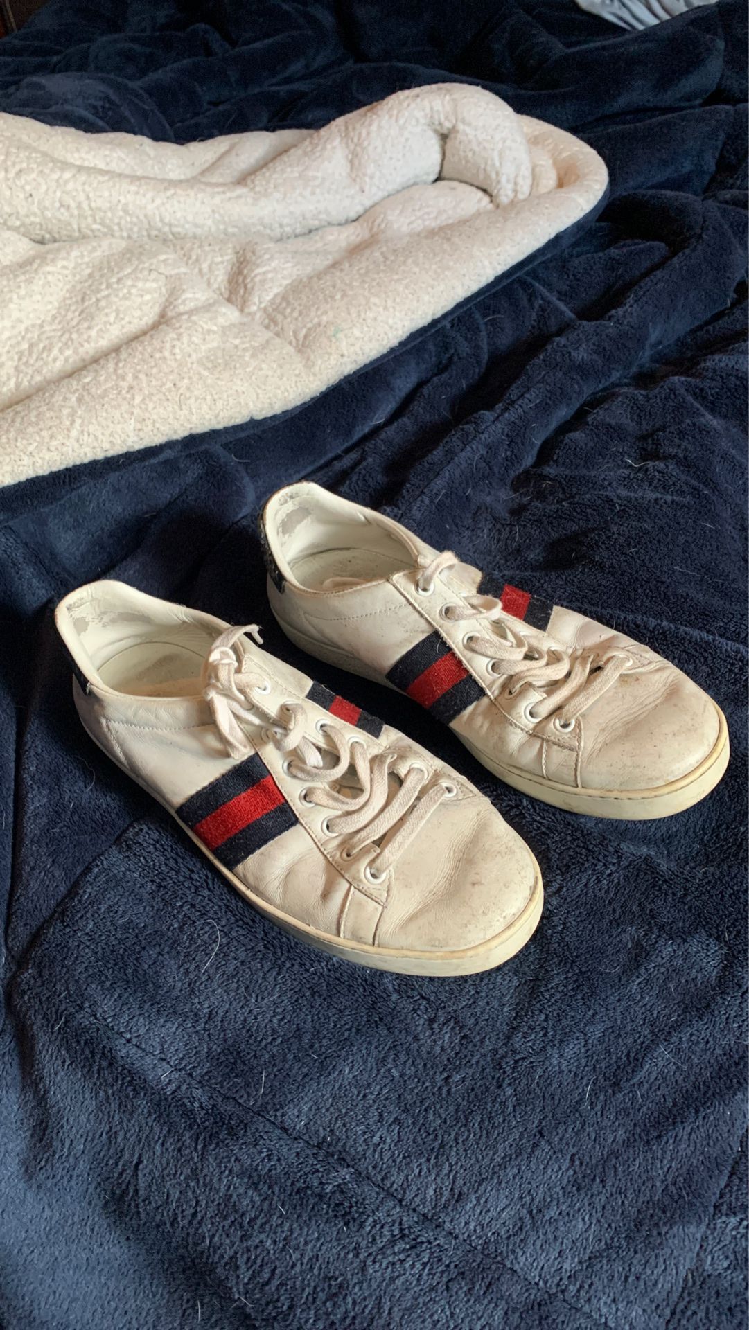 Used Gucci shoes