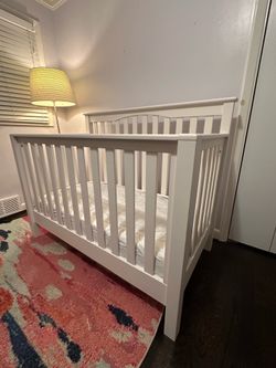 Pottery Barn Kendall 4-in-1 Crib