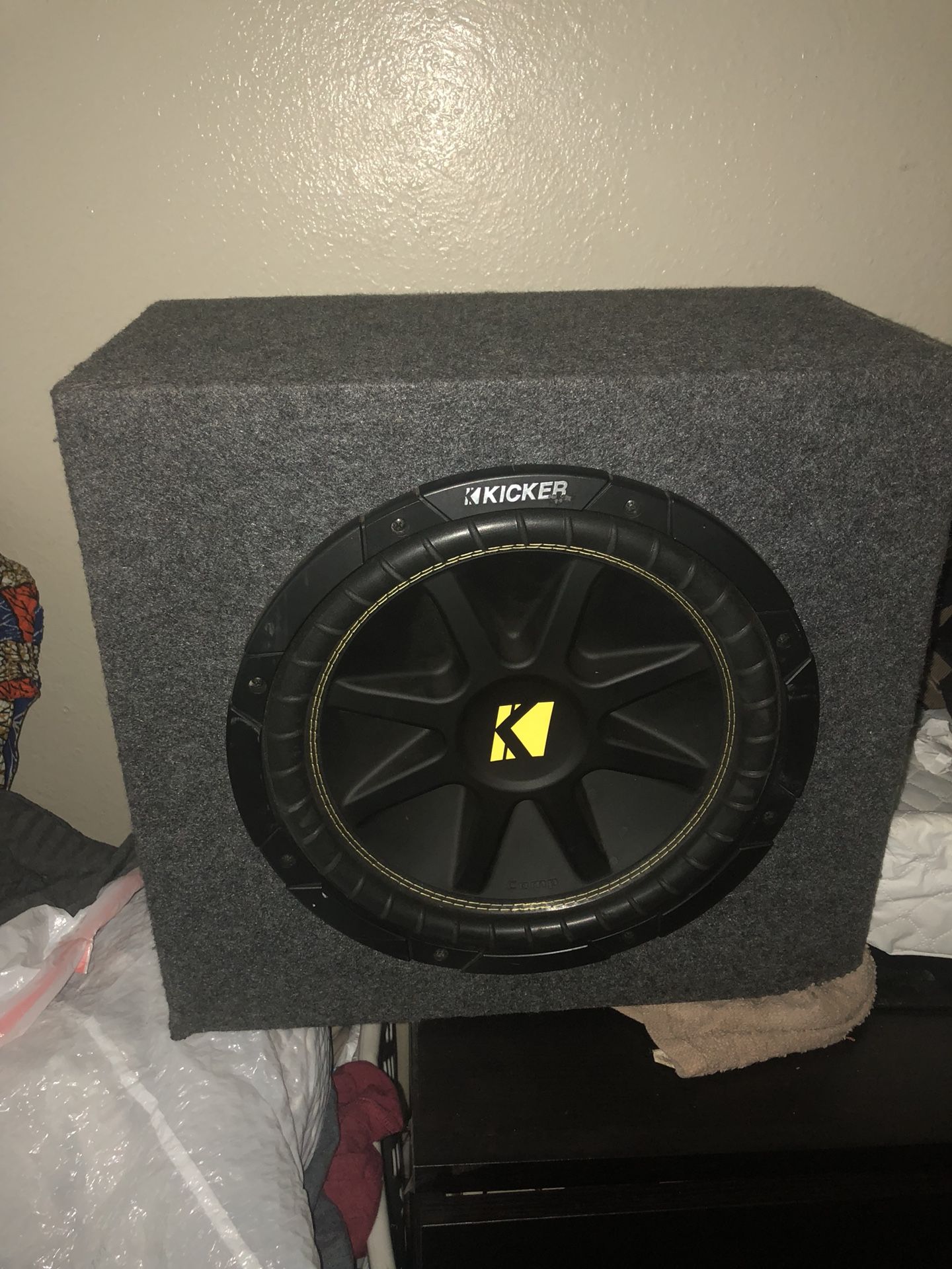 Kicker 10C124 Comp 12-Inch Subwoofer 4 SVC (Black) with BOX