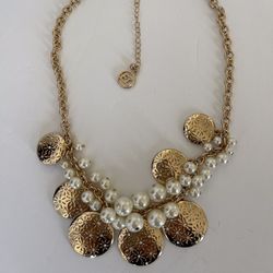 Erica Lyons Necklace Gold Tone Chain Medallions Pearls