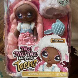 Na! Na! Na! Suprise Dolls