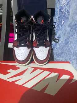 Jordan 1 - Big Kids - size 7Y