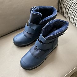  Sanossi Men's Snow Boots Waterproof Winter Warm Non-Slip Outdoor Boots Men's 9 1/2  NEW