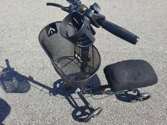 Knee scooter