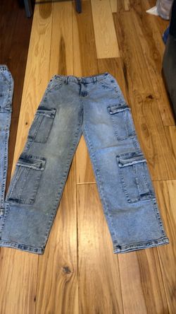 2 pantalones y un pans   De mujer size chicos nuevos $10 cada uno solo personas interesadas