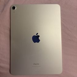 Used Ipad Air 5th Generation (2022) [Make Offer]