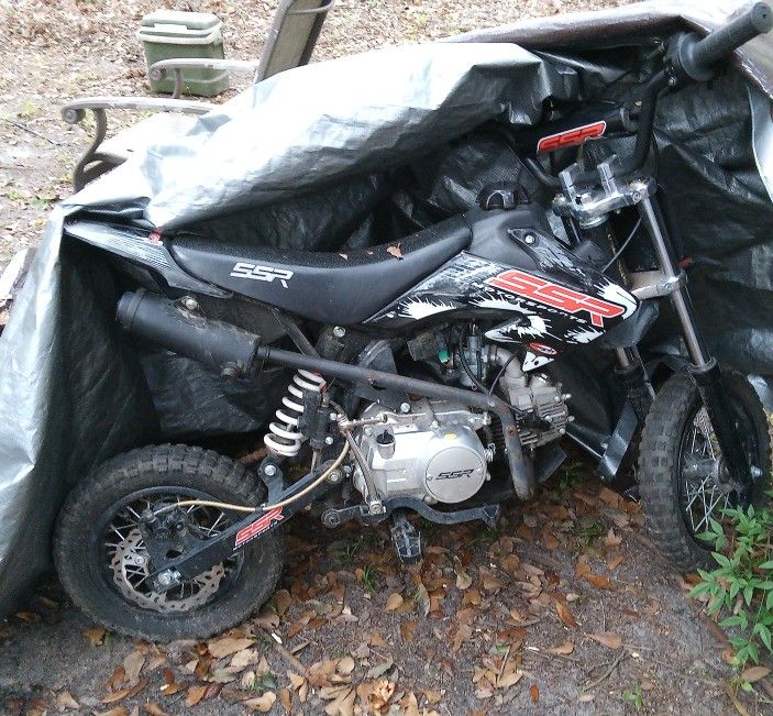 SSR Kickstart Dirt bike