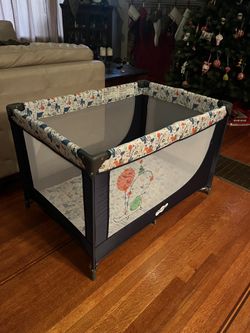 Crib- Playpen 