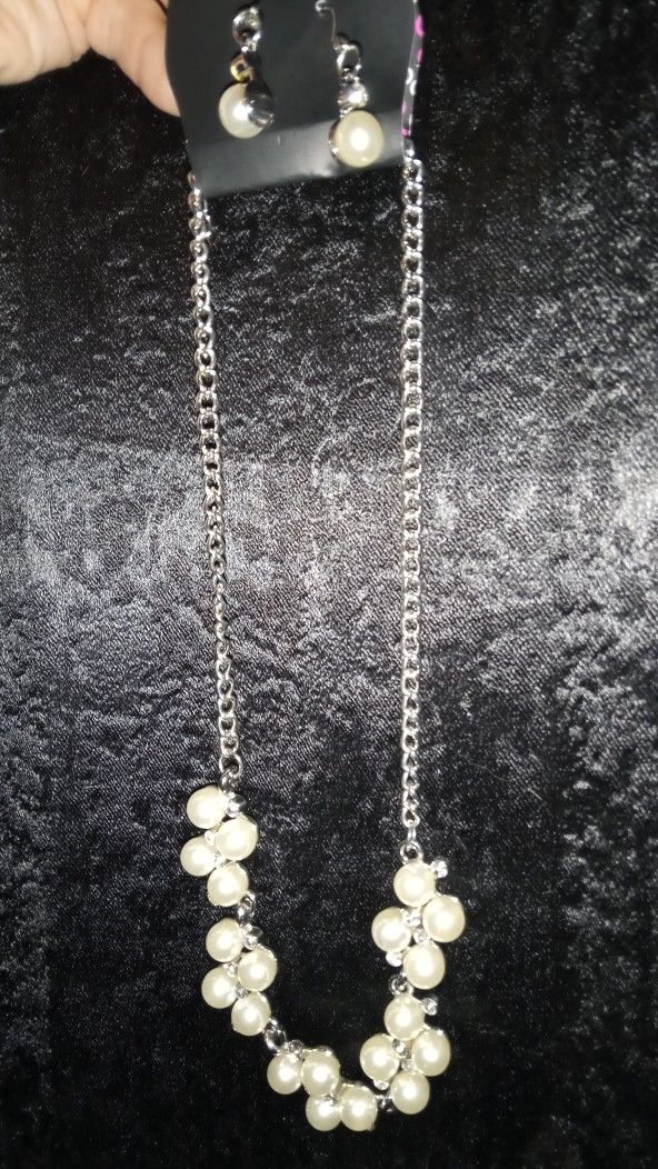 Necklace Set