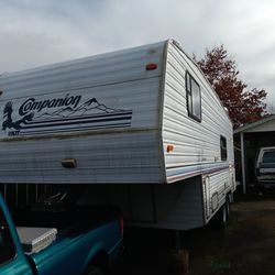 1995 Kit Companion 5th Wheel 25ft