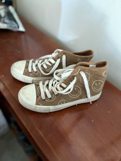 Size 6 American Eagle Shoes