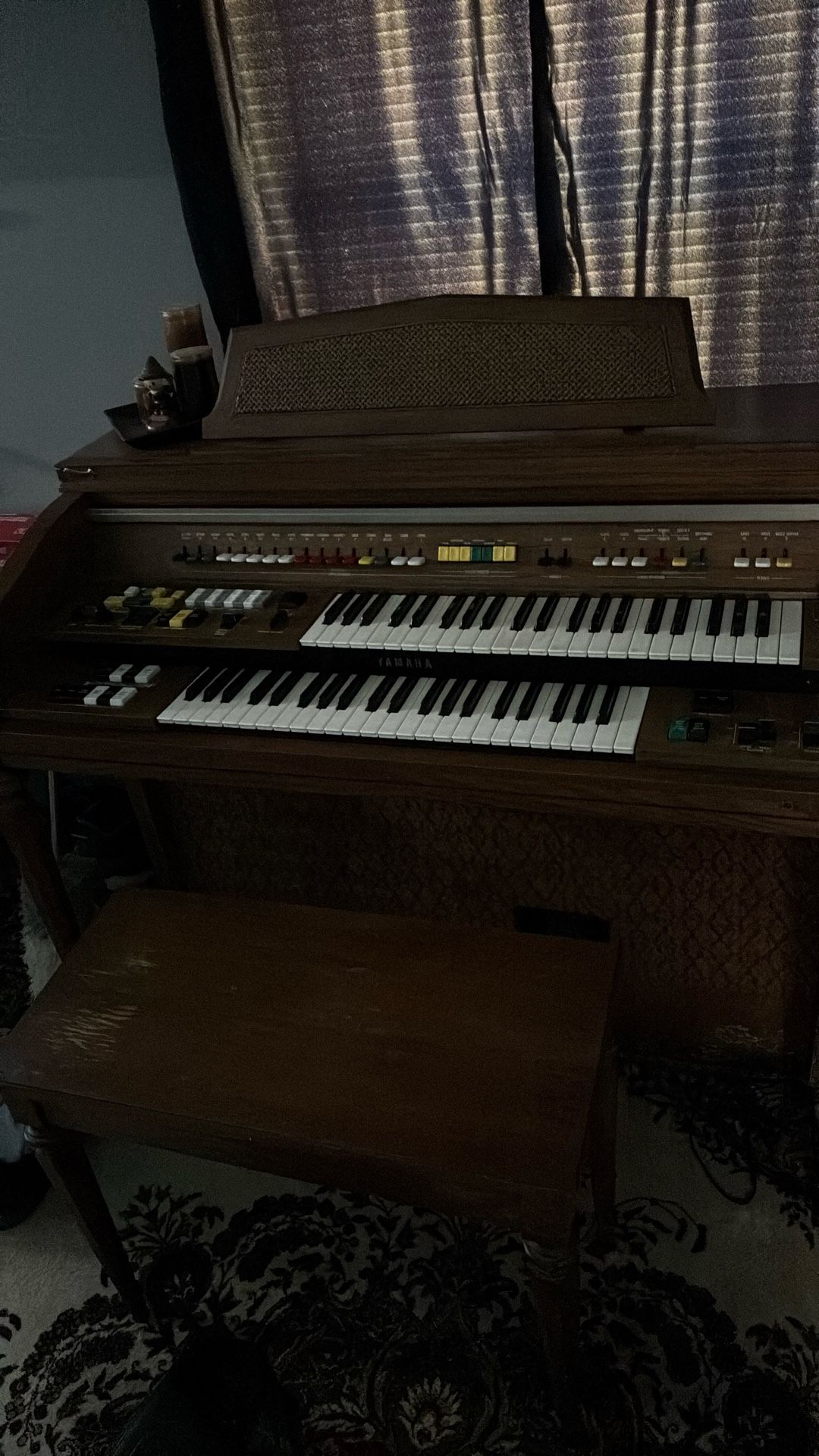 Yamaha Organ