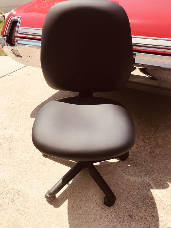 Staples Haydn Luxura Faux Leather Computer and Desk Chair ...