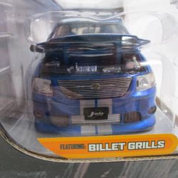JADA 1/24 DUB CITY BLUE/SILVER CHRYSLER TOWN & COUNTRY MINI VAN NEW