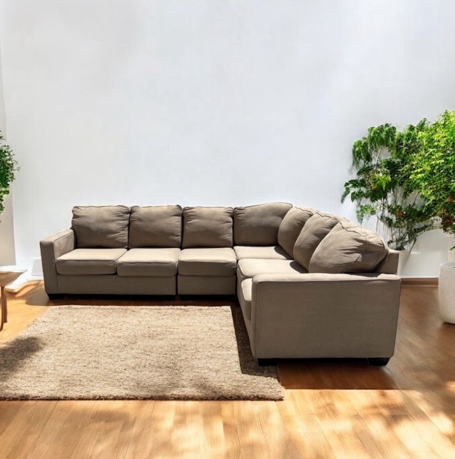 Ashlee Furniture Beige Sectional Couch 🛻 Delivery Available🛻