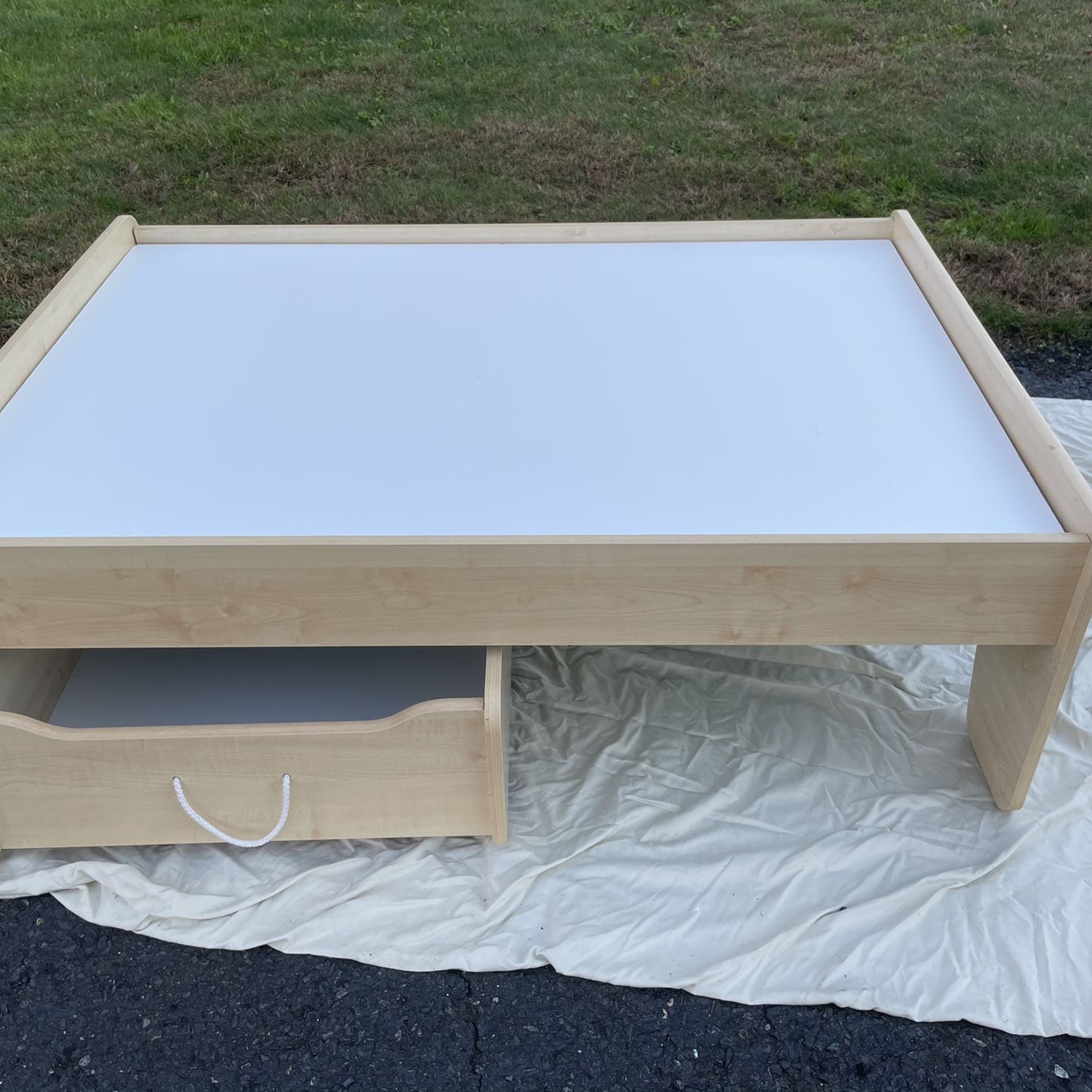 Kids Train/play Table With 2 Rolling Drawers