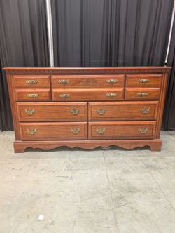 Traditional Broyhill Cherry Wood Dresser with Brass Hardware