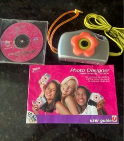 Barbie Photo Designer Digital Camera with CD-ROM