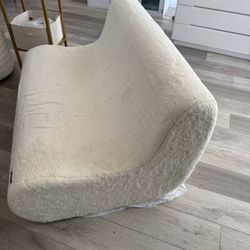 Cream Sherpa Loveseat – Curved, Cozy 2-Seater (Hardly Used)