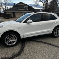 2017 Porsche Macan