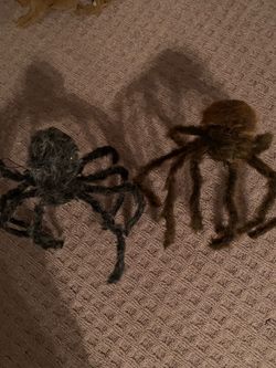 Fake Hairy Spider Halloween Decorations Set of 2