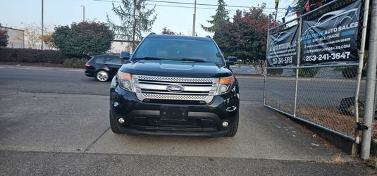🚙 2015 Ford Explorer XLT
2015 Ford Explorer XLT – 3.5L V6 Gasoline
✅ Automatic Transmission
✅ 6-Cylinder Engine
✅ 4-Door SUV
✅ 174,085 Actual Miles
✅
