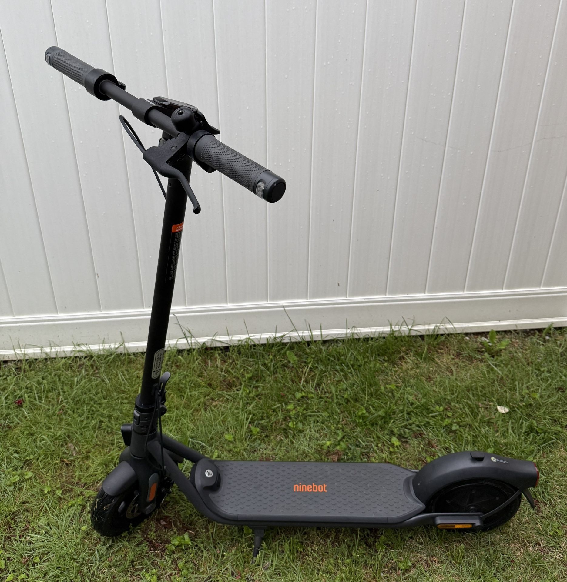 Segway - Ninebot F2 Electric Scooter