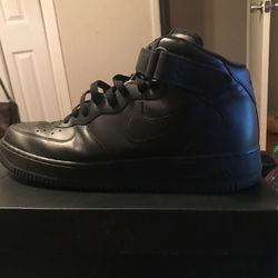 Black Air Force Mid