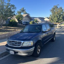 2002 Ford F-150 XLT Super Crew
