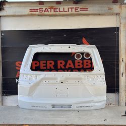 2021 Yukon tailgate Shell OEM 2026