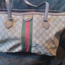 Gucci PurseGucci Ophidia Medium Tote Bag