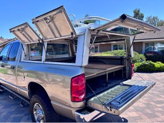 Aluminum Camper Shell with Side Accessibility
