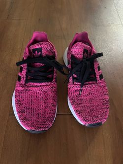 Adidas Originals Swift Run "Shock Pink / Core Black" – Women’s Size 6 US