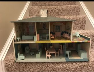 Vintage Tin Doll House With Furniture 
