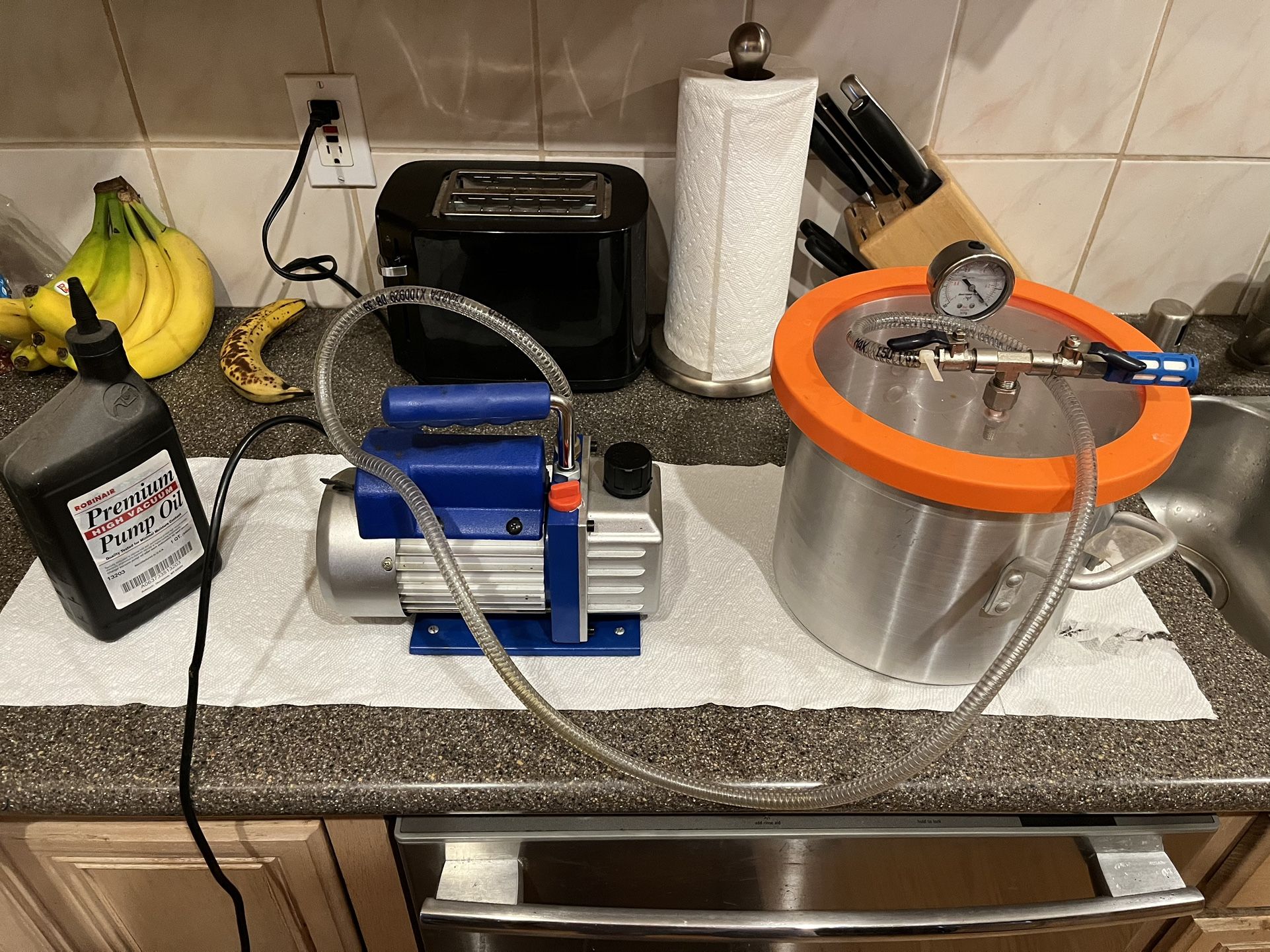 Shatter Pump And Pot Plus Pump Oil And Two Grills