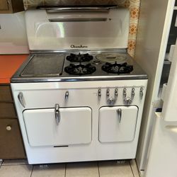 Vintage 1950s Chambers Stove Running In Great Condition 