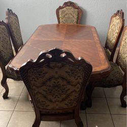 DINING TABLE (COMEDOR)