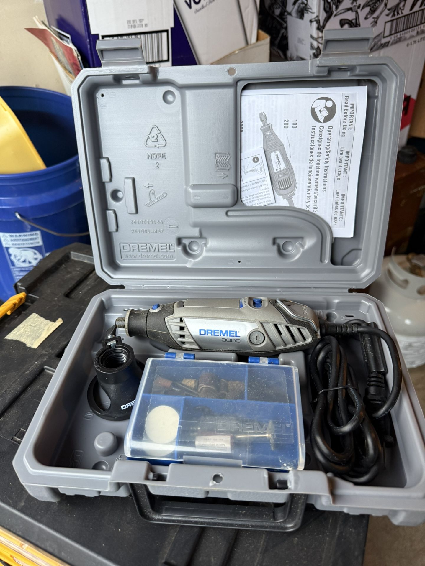 2 Drumel Tool Kit And 1 RotoZip RZ20 spiral saw