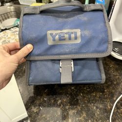 Yeti Lunchbox 