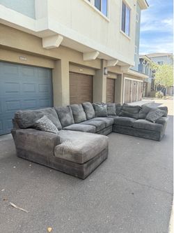 Mammoth sectional couch