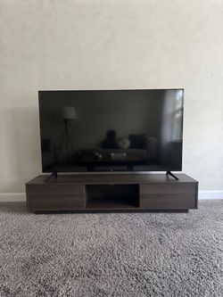 50” smart tv - excellent condition like new